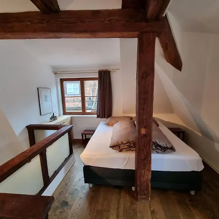 Montfort Apartman